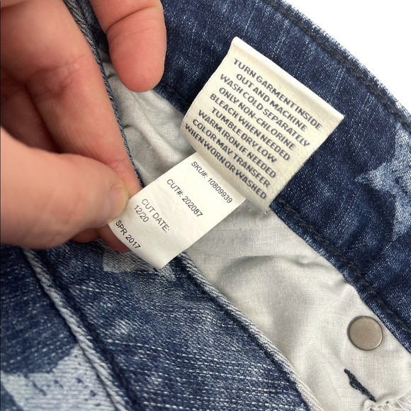 Torrid STAR Print Jean Denim Shorts size 22 - Picture 7 of 13